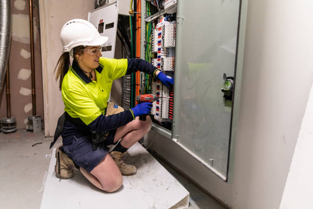 Best Emergency Electrical Repair  in Warr Acres, OK
